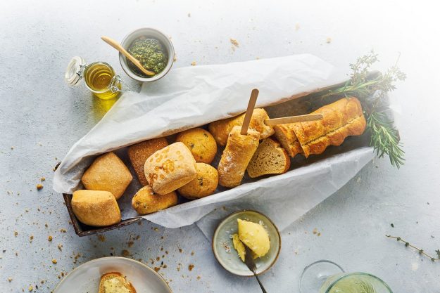 Mand brood2-vaag_voorkant brochure 1200×800