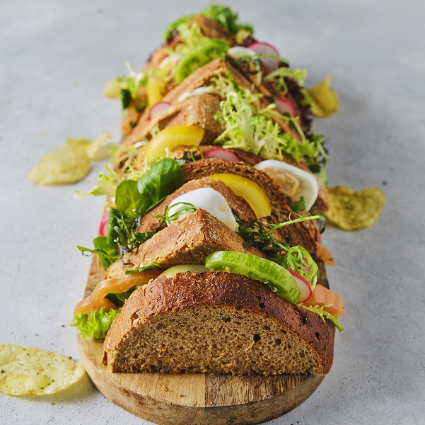 Waallander Sandwiches op plank 600x600